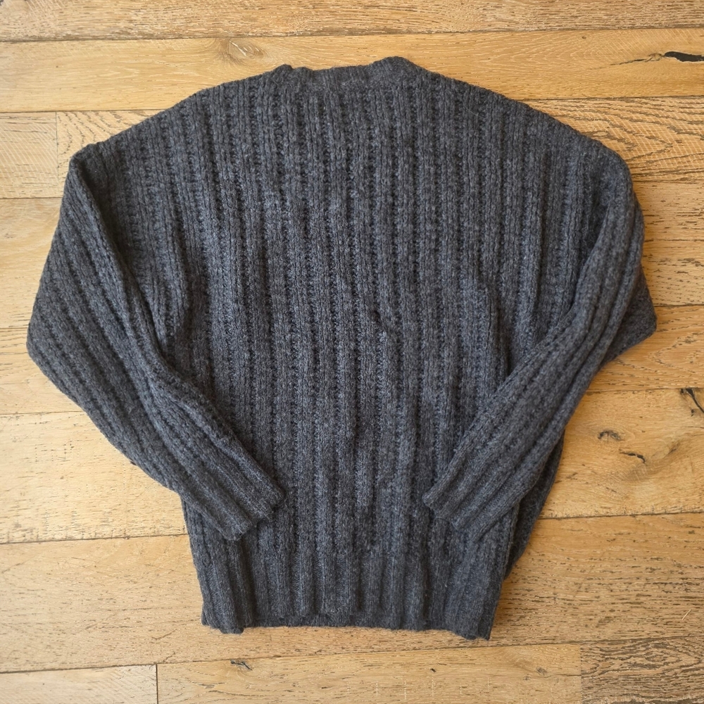 American Eagle Charcoal Gray Oversized Sweater Bella Swan Twilight grunge - Picture 4 of 5